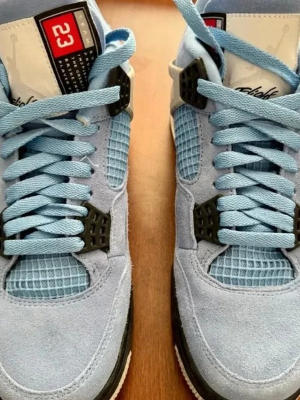 Air Jordan 4 - Retro University Blue & Black